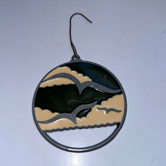 Vintage birds/seagulls round sun catcher - Picture 1 of 5